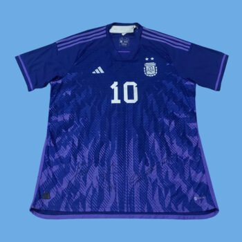 2022 ARGENTINA AWAY MESSI AUTOGRAPH AUTHENTIC HEATRDY KITROOM STOCK SHIRT