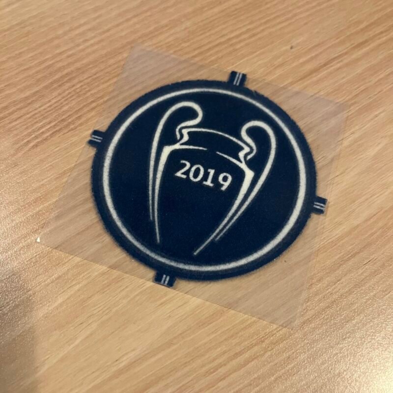 2019 - 2020 LIVERPOOL CHAMPIONS LEAGUE 2019 WINNERS DEFENDING PATCH