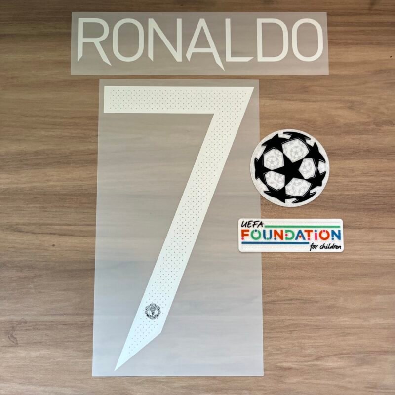 2021 - 23 MANCHESTER UNITED HOME CUP NAMESET + UCL STARBALL + FOUNDATION PATCH