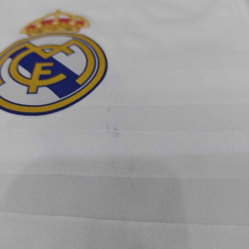 2014 – 15 REAL MADRID HOME SHIRT BENZEMA - Image 10