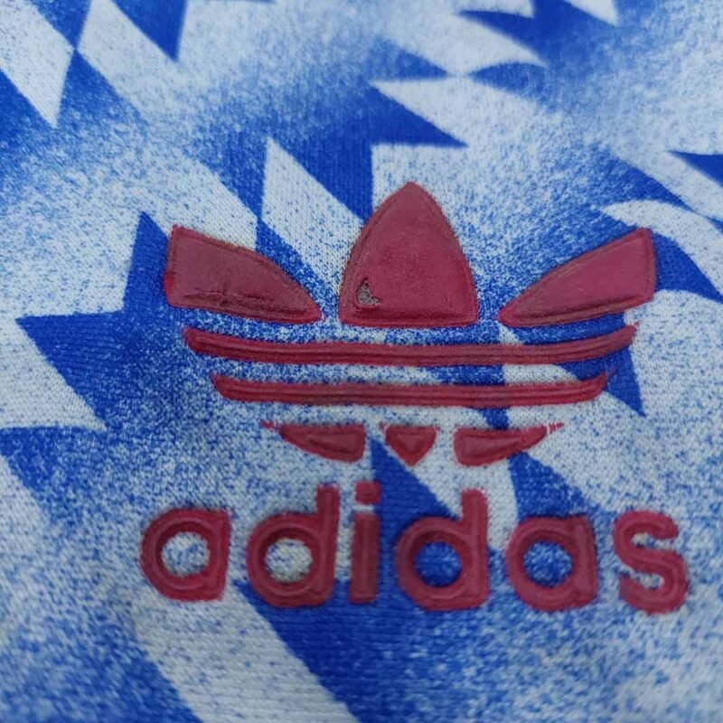 1990 – 92 MANCHESTER UNITED AWAY SHIRT #8 - Image 5