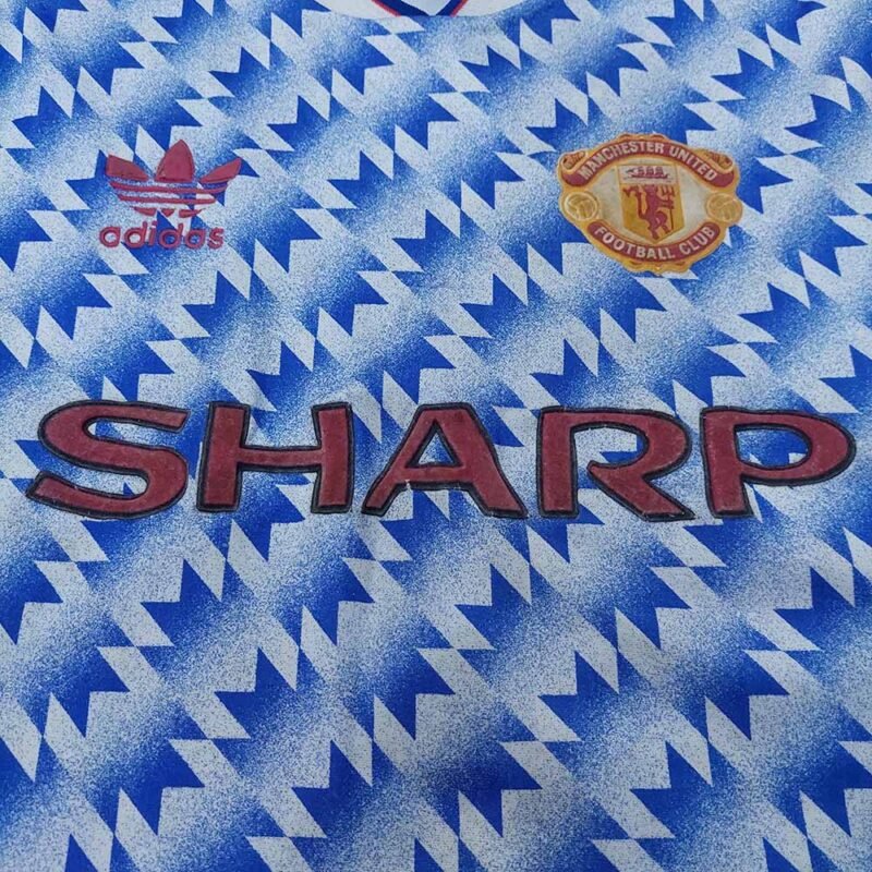 1990 – 92 MANCHESTER UNITED AWAY SHIRT #8 - Image 6