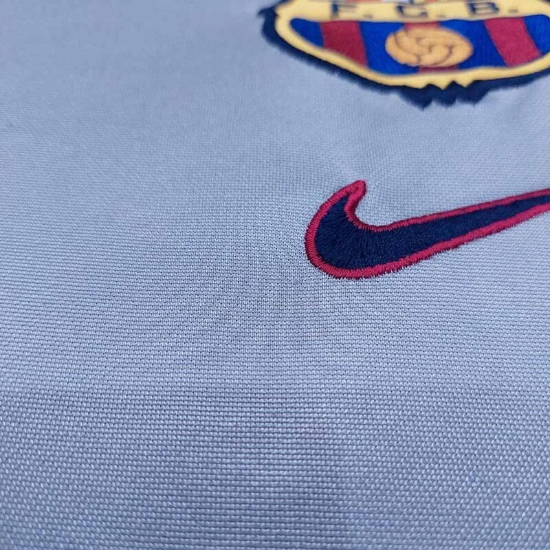 1999 – 00 BARCELONA AWAY SHIRT LITMANEN - Image 7