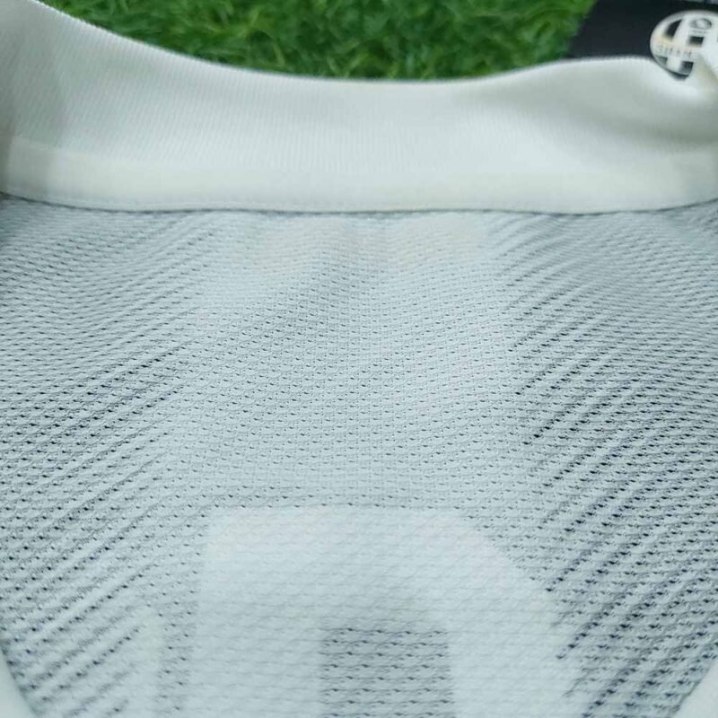 2011 – 12 JUVENTUS HOME SHIRT DEL PIERO - Image 3