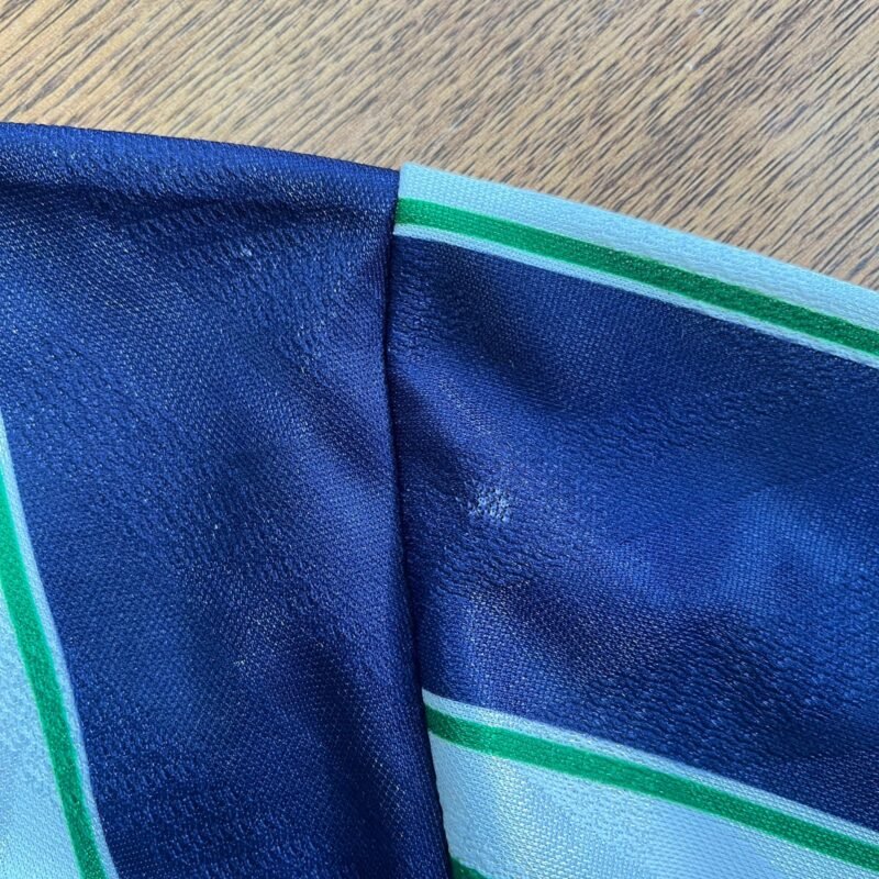 1992 - 93 NORTHERN IRELAND AWAY SHIRT - Image 5