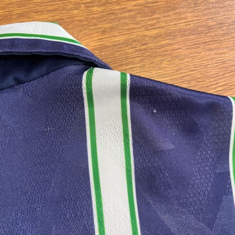 1992 - 93 NORTHERN IRELAND AWAY SHIRT - Image 3