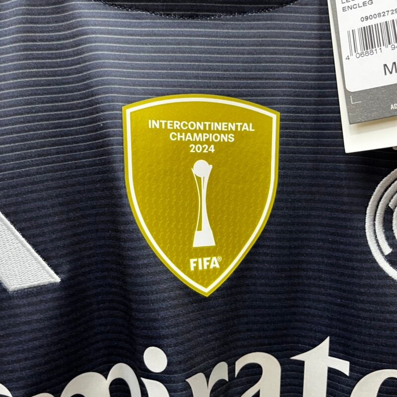 2025 - 26 REAL MADRID INTERCONTINENTAL WINNER 2024 PATCH - Image 3