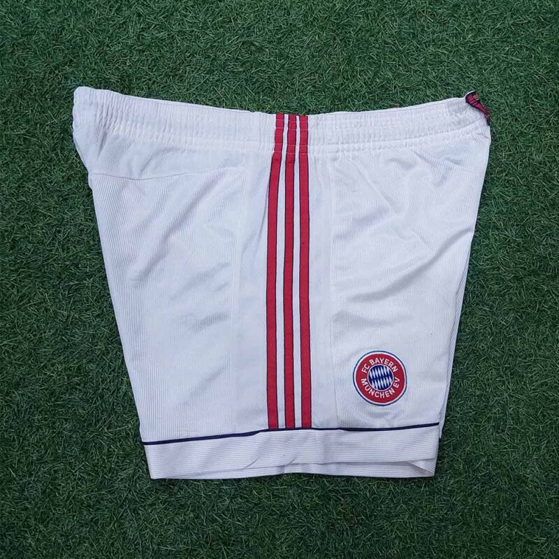 1999 – 00 BAYERN MUNICH HOME SHORTS - Image 3
