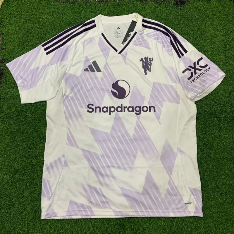 2025 - 26 MANCHESTER UNITED AWAY CUP SHIRT BRUNO FERNANDES - Image 2