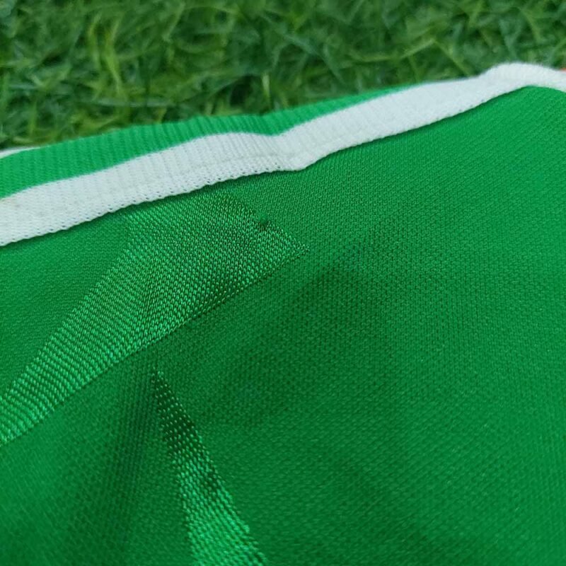 1990 IRELAND HOME SHIRT - Image 4