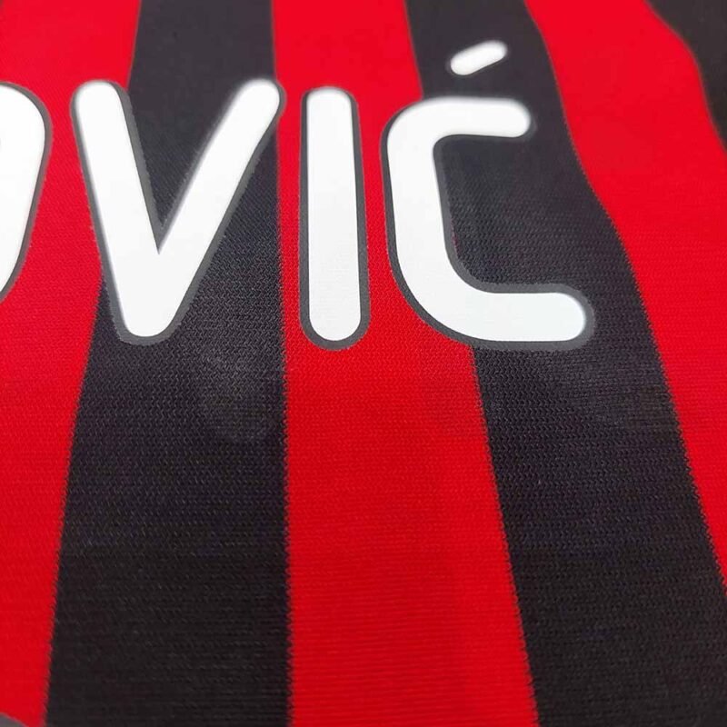2011 – 12 AC MILAN HOME BOYS SHIRT IBRAHIMOVIC - Image 7