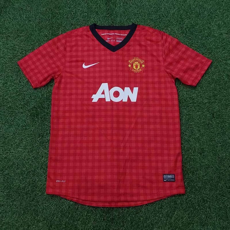 2012 – 13 MANCHESTER UNITED HOME BOYS SHIRT ROBIN VAN PERSIE - Image 2