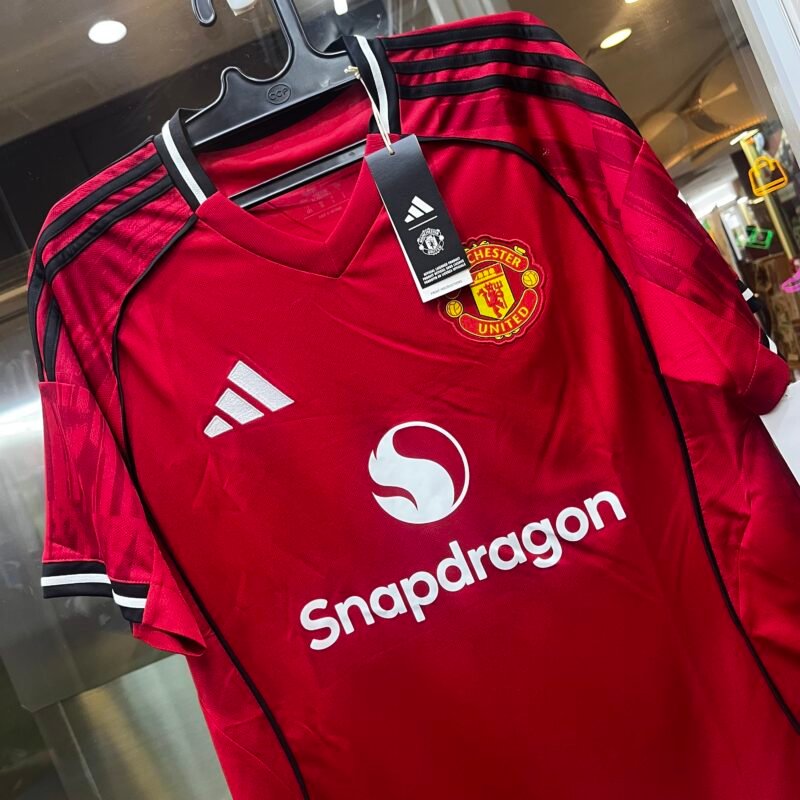 2025 - 26 MANCHESTER UNITED HOME SHIRT JERSEY MBEUMO - Image 2