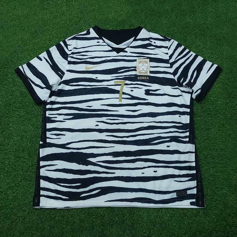 2020 SOUTH KOREA AWAY SHIRT SON - Image 2