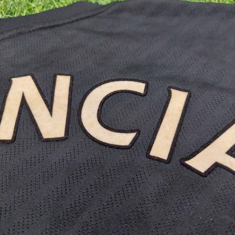 2009 – 10 MANCHESTER UNITED AWAY SHIRT VALENCIA - Image 5