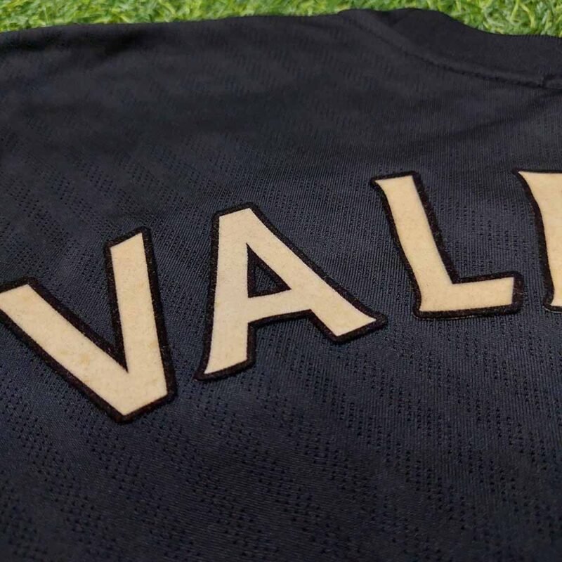 2009 – 10 MANCHESTER UNITED AWAY SHIRT VALENCIA - Image 4