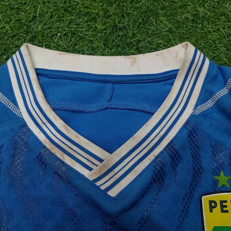 2018 PERSIB BANDUNG HOME MATCH WORN UNWASHED SHIRT TONY SUCIPTO - Image 9