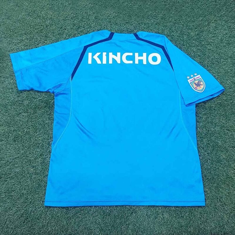 2004 JUBILO IWATA HOME SHIRTS - Image 2