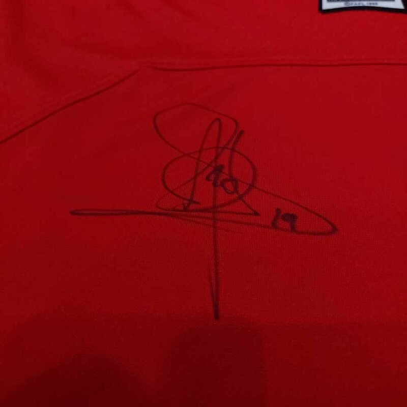 2004 – 06 LIVERPOOL HOME SHIRT MORIENTES - Image 3