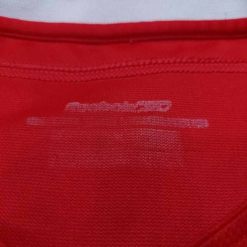 2004 – 06 LIVERPOOL HOME SHIRT MORIENTES - Image 7