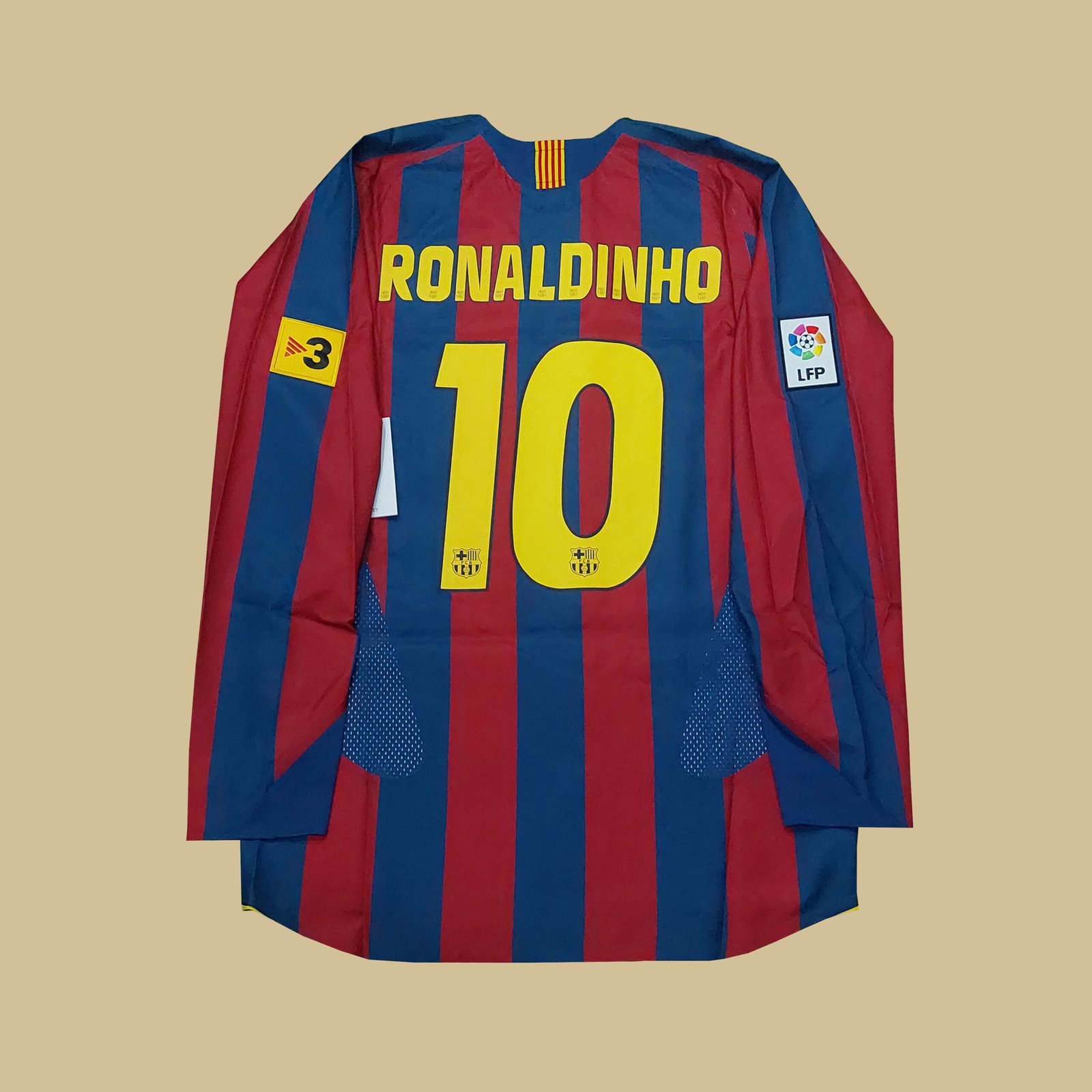 2005 – 06 BARCELONA HOME PLAYER ISSUE LS REISSUE SHIRT RONALDINHO
