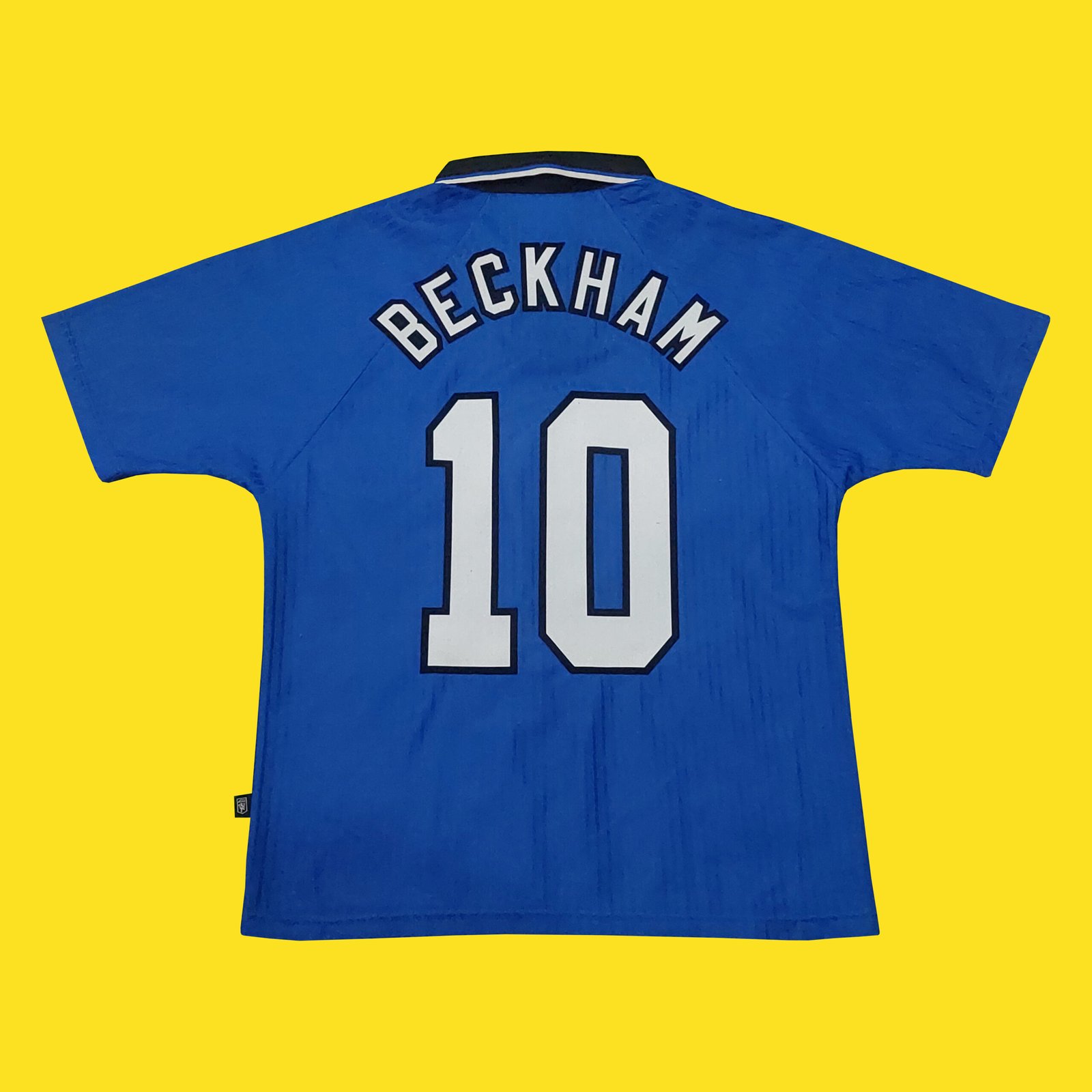 1996 – 97 MANCHESTER UNITED THIRD BOYS SHIRT BECKHAM