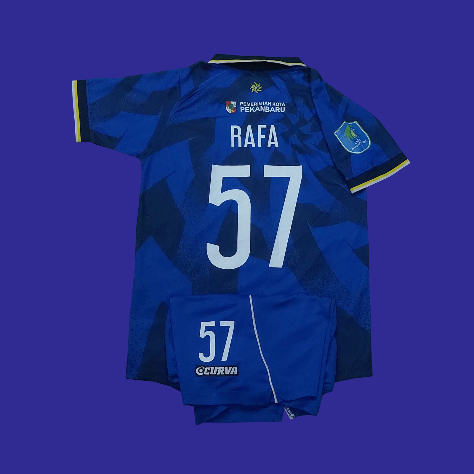 2025 – 26 PEKANBARU FC HOME MATCHWORN SHIRT RAFA ABDURAHMAN + SHORTS