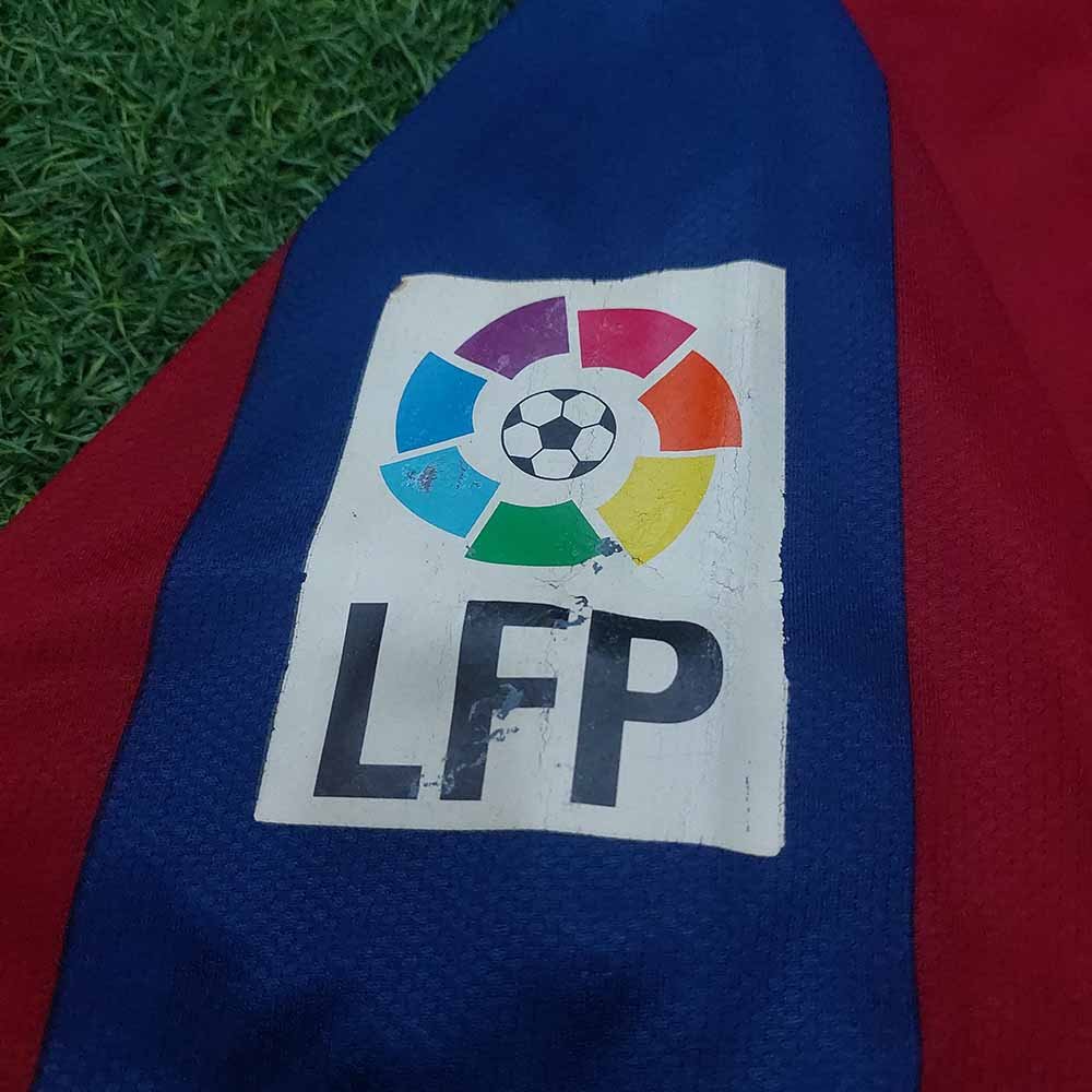 2007 – 08 BARCELONA HOME SHIRT INIESTA - Image 3