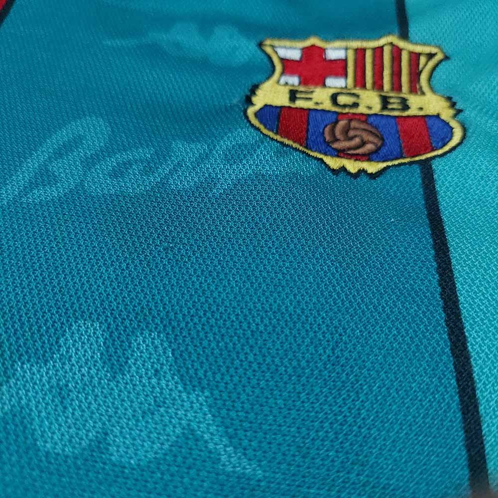 1996 – 97 BARCELONA AWAY SHIRT RONALDO - Image 12