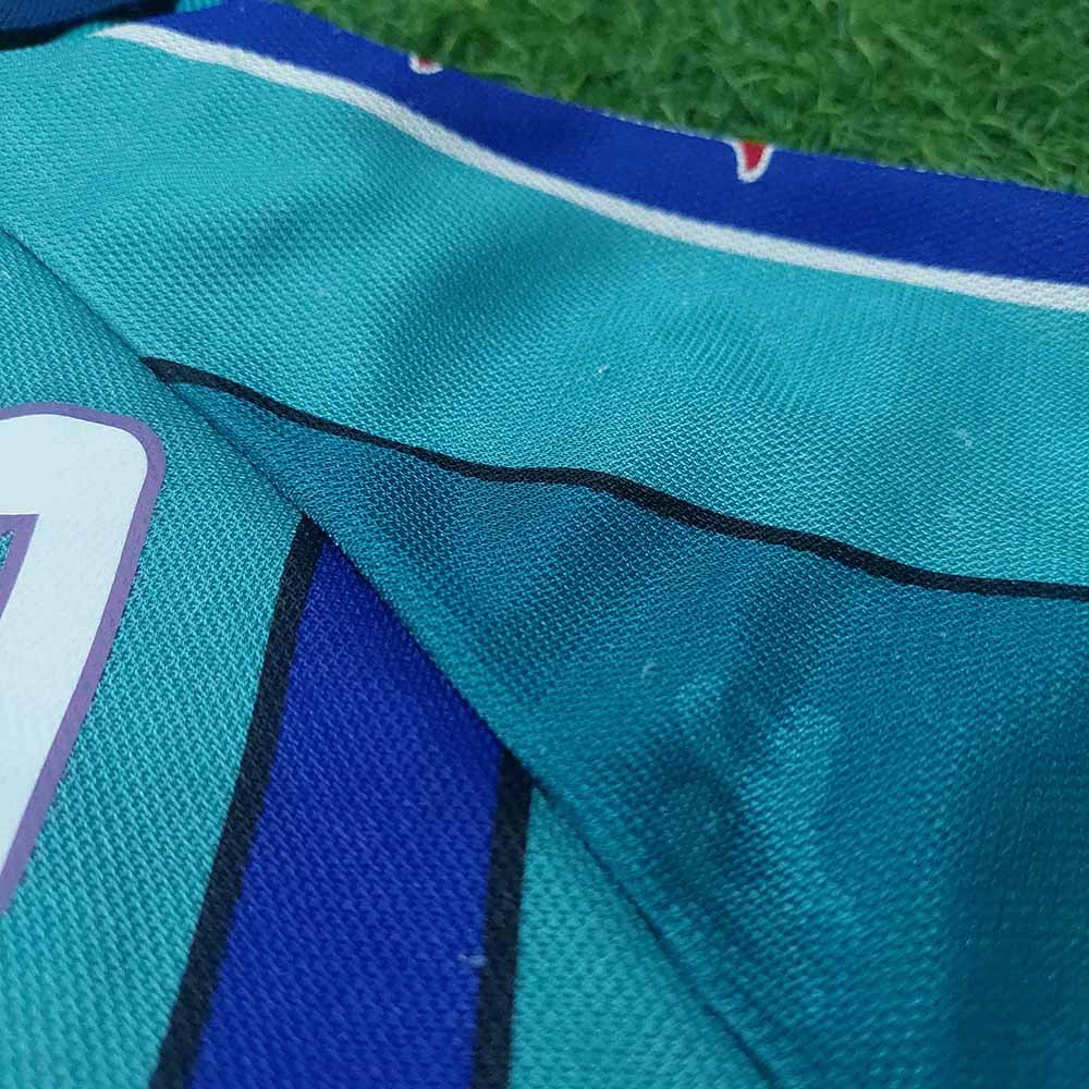 1996 – 97 BARCELONA AWAY SHIRT RONALDO - Image 9