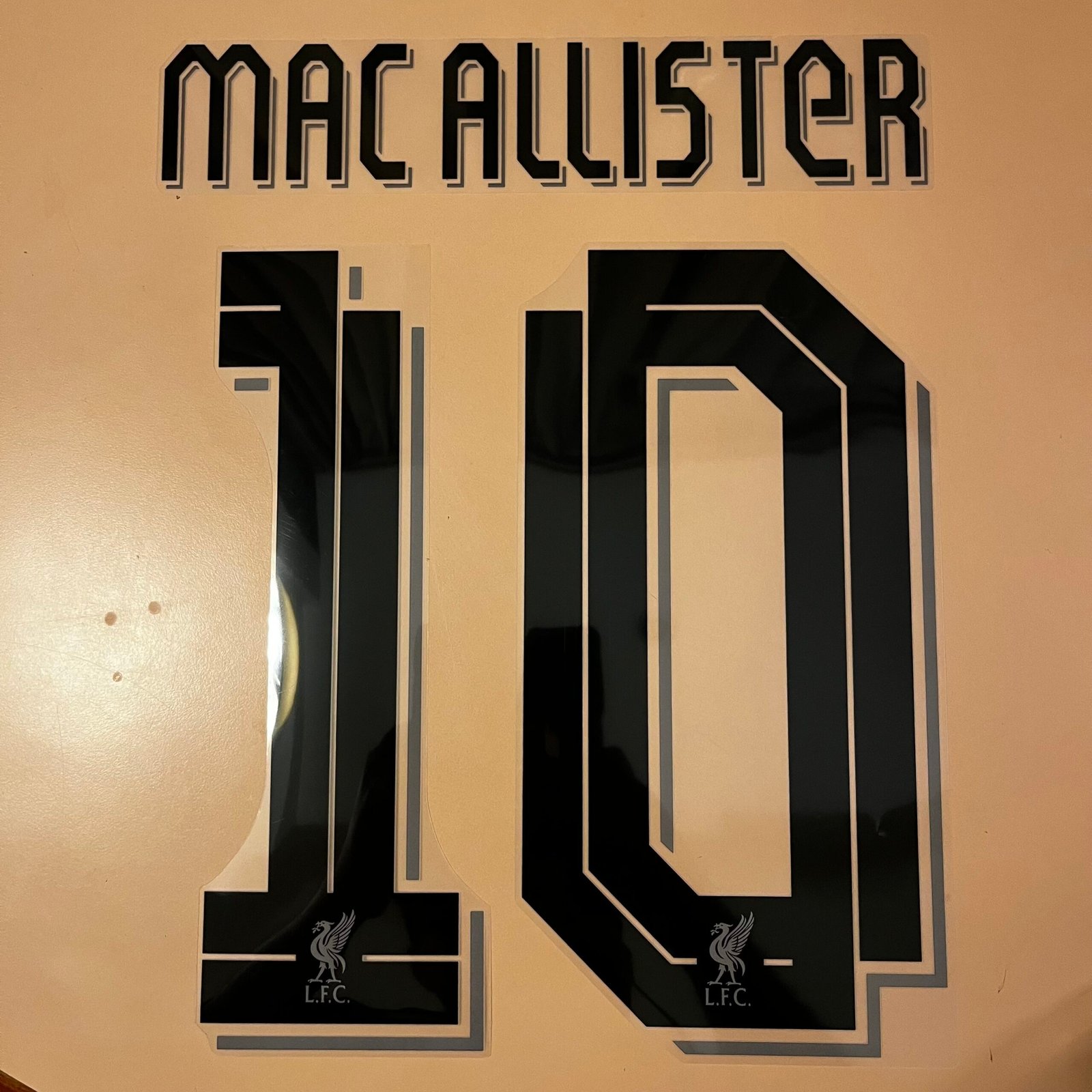 2022 - 26 LIVERPOOL BLACK CUP NAMESET MAC ALLISTER