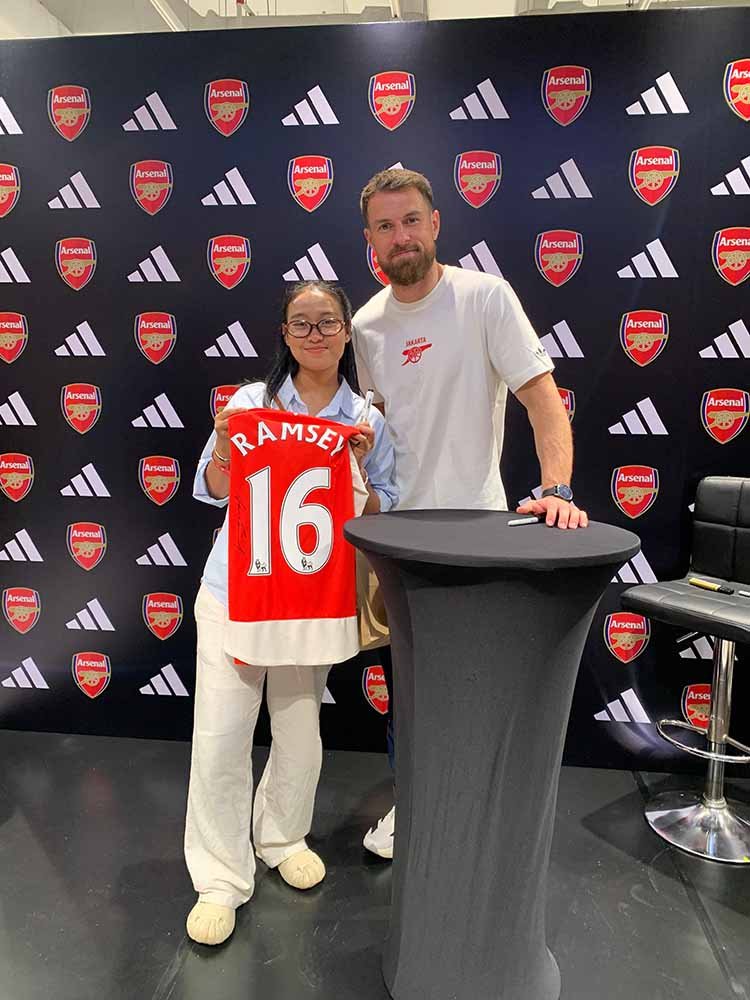 2015 – 16 ARSENAL HOME BOYS SHIRT RAMSEY - Image 9