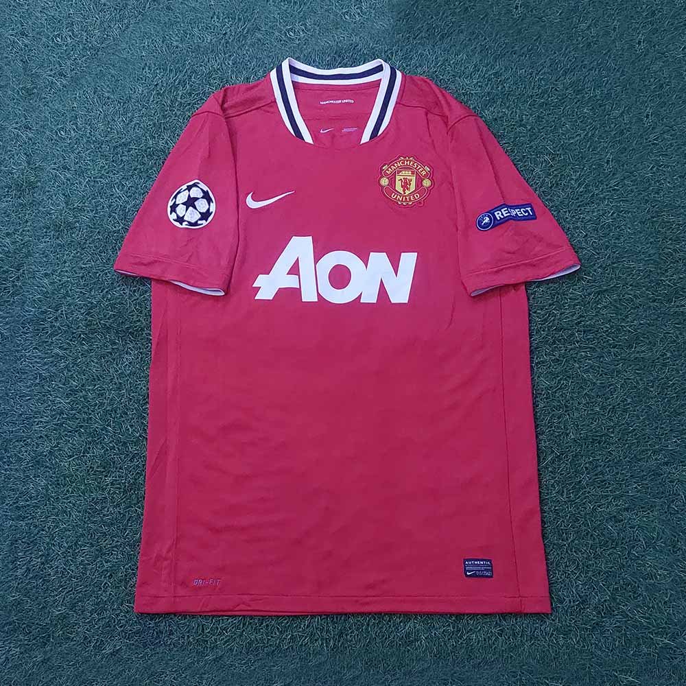2011 – 12 MANCHESTER UNITED HOME SHIRT VIDIC - Image 2